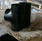 Czarna farba Dn15-Dn1200 Tee ze stali węglowej Czyste bezszwowe końce spawalnicze